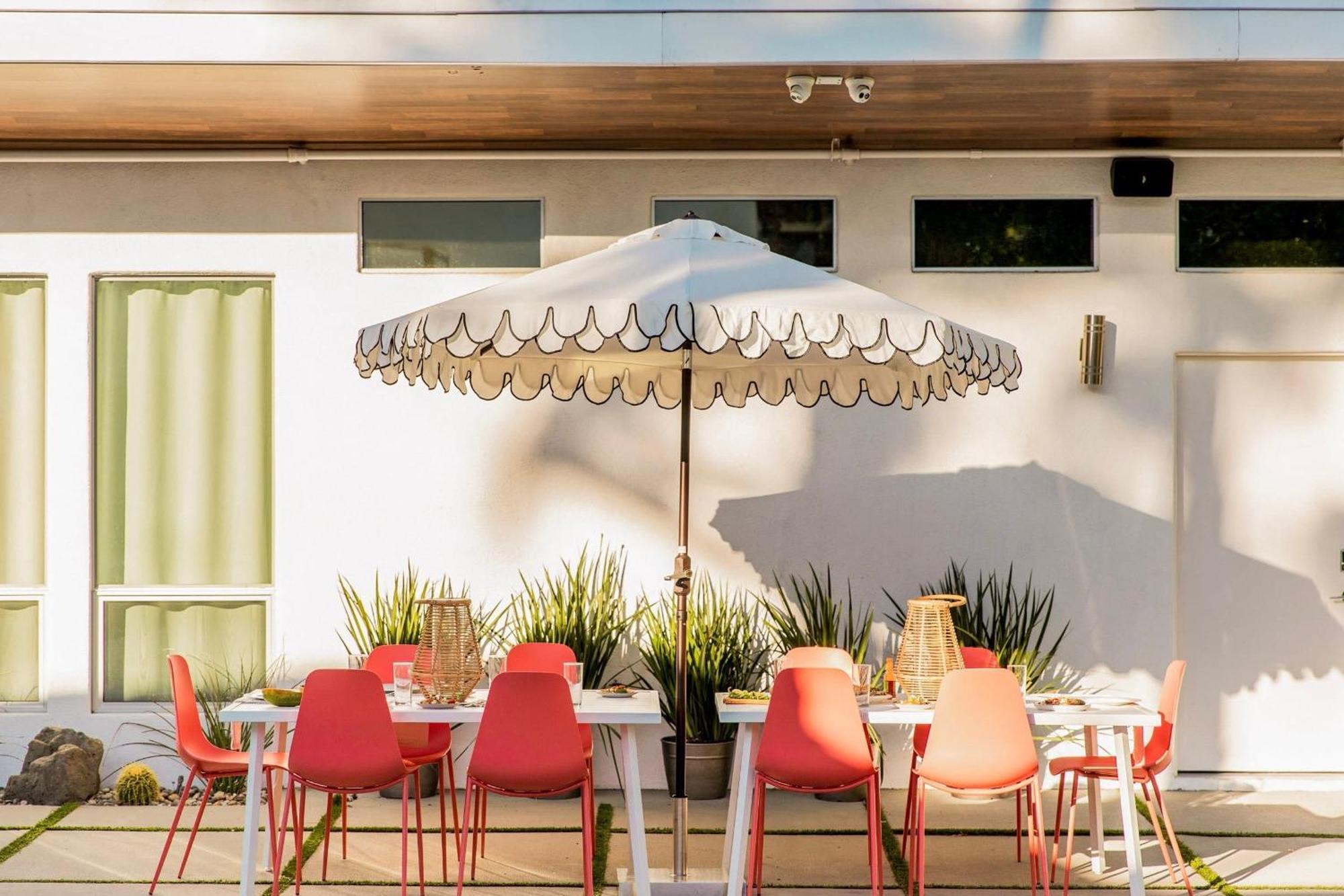The Wesley Hotel By Avantstay Retro Spacious W Bbq Pool Spa Palm Springs Luaran gambar